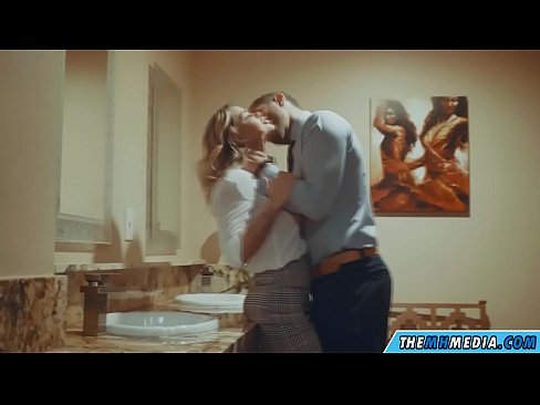 ❤️ Când o blondă cu sânii mari te seduce într-o toaletă publică at ro.xxxpornimages.ru ❌️❤
